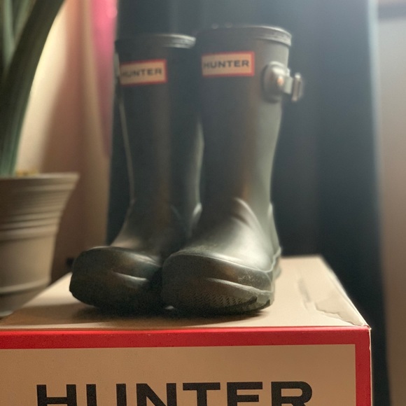Toddler Hunter Boots - Picture 2 of 7